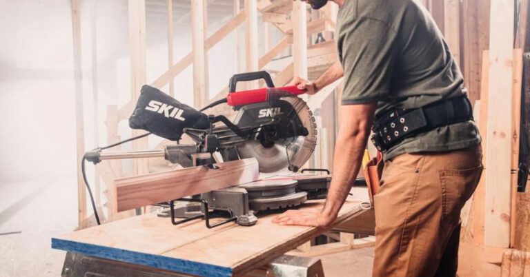 Skil 10_ Dual Bevel Miter Saw In Situation